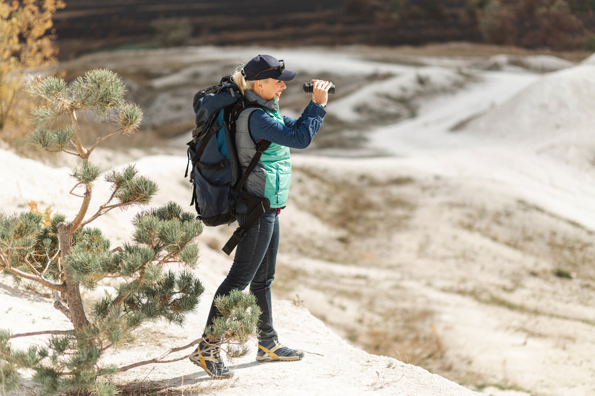 How to Choose A Safe Winter Hiking Trail?