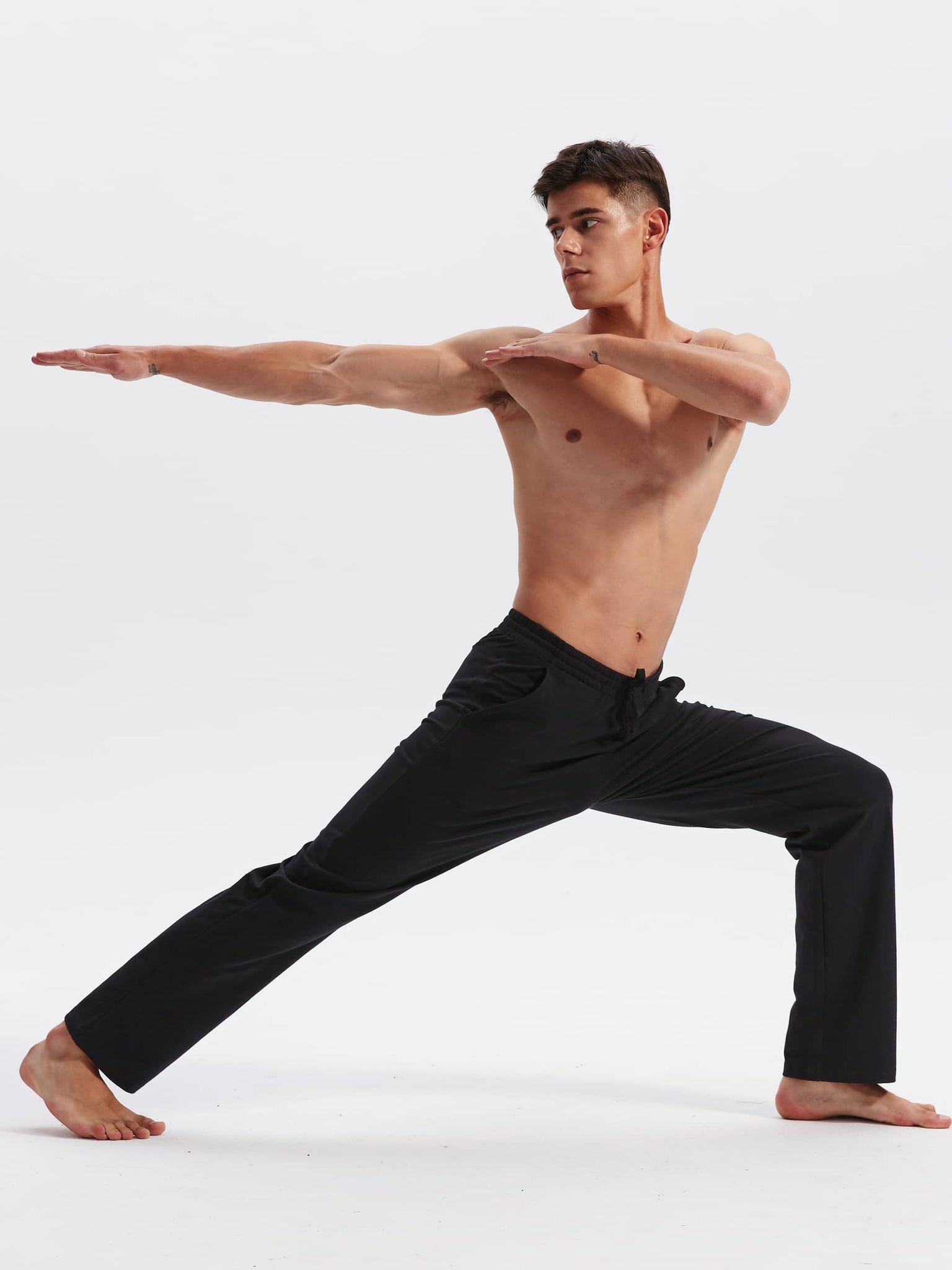 Men's Cotton Yoga Balance Sweatpants_Black_model2