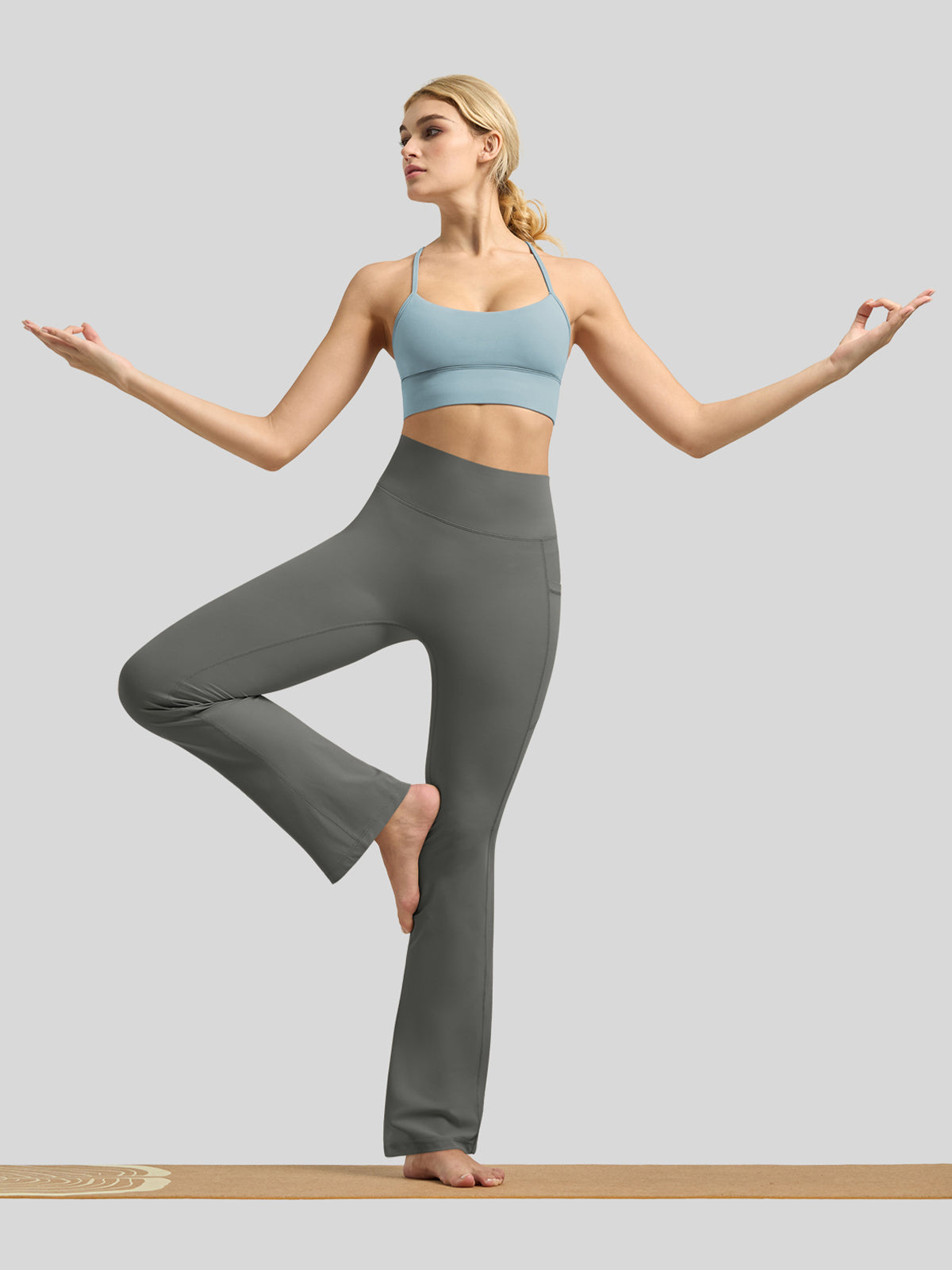 Women's Butterflux Pockets Flare Leggings 29 Inch