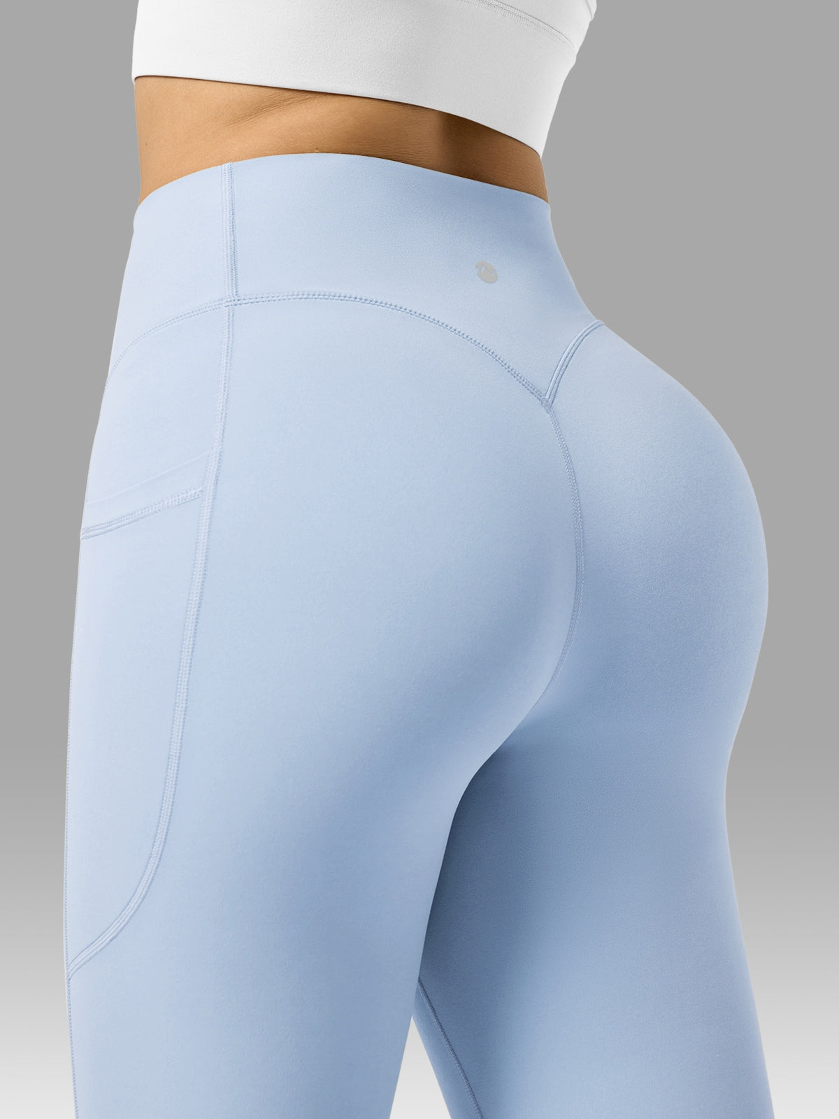 Women's Butterflux Pockets Flare Leggings 31 Inch