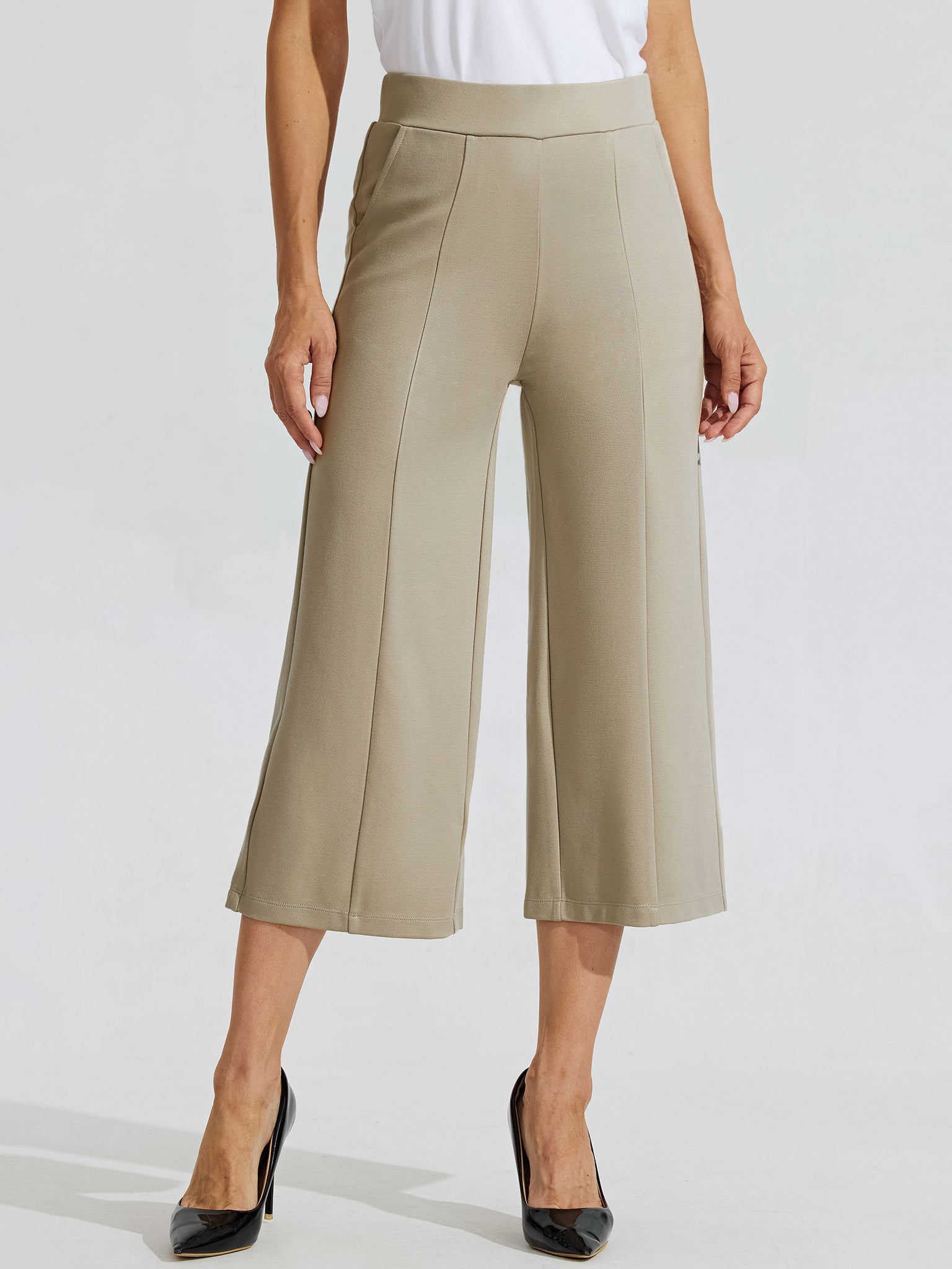 Women's Stretch Capri Wide-Leg Dress Pants_Khaki_model1