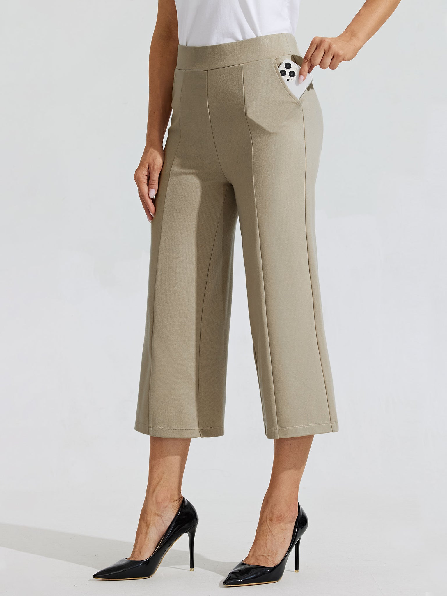 Women's Stretch Capri Wide-Leg Dress Pants_Khaki_model2