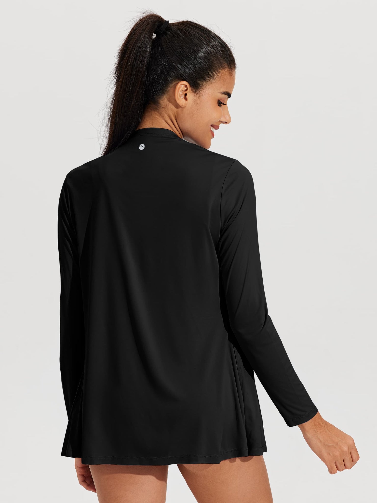 Women's Lightweight Cardigan_Black_model2