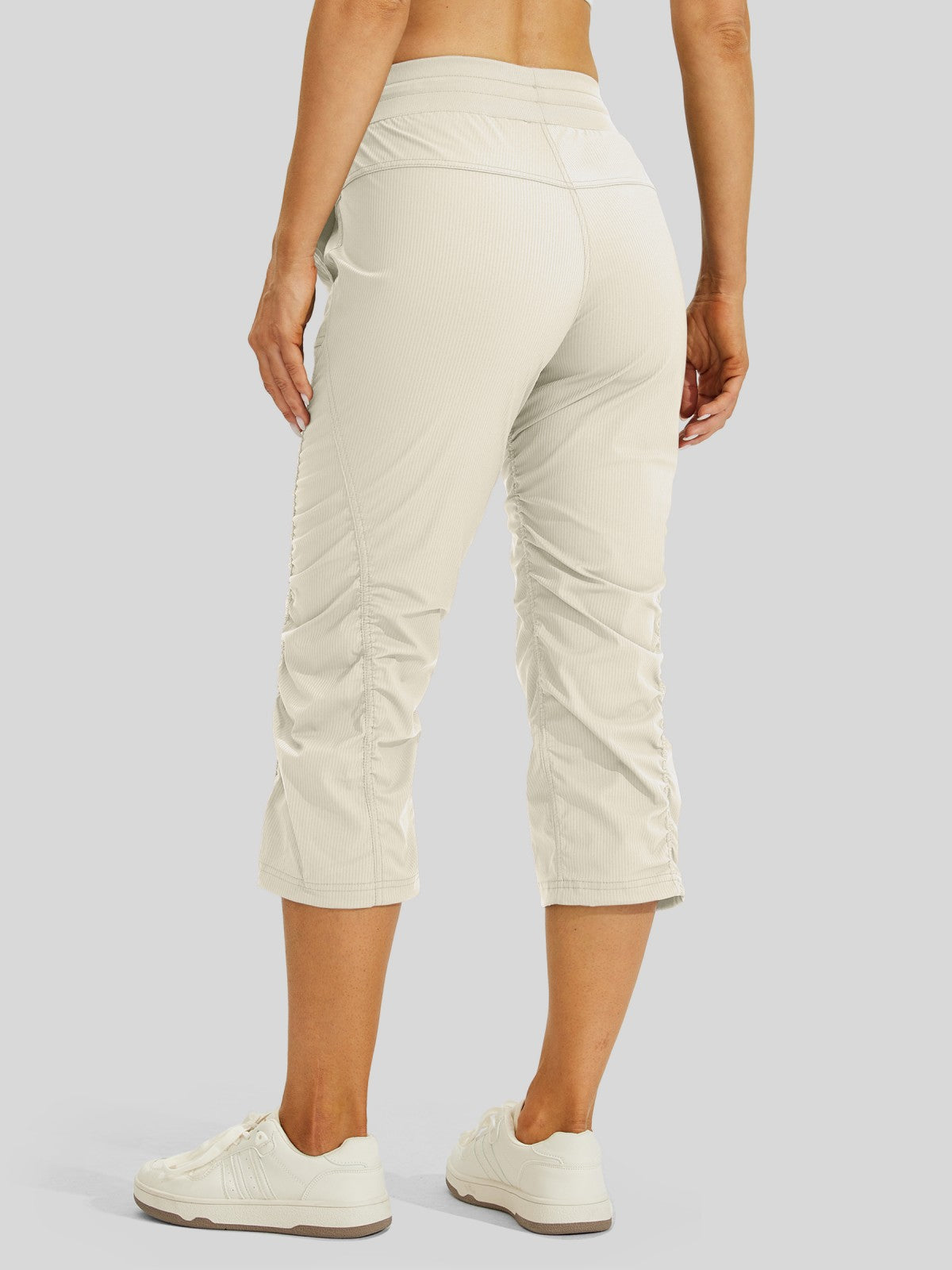 Women's Lightweight Woven Capris