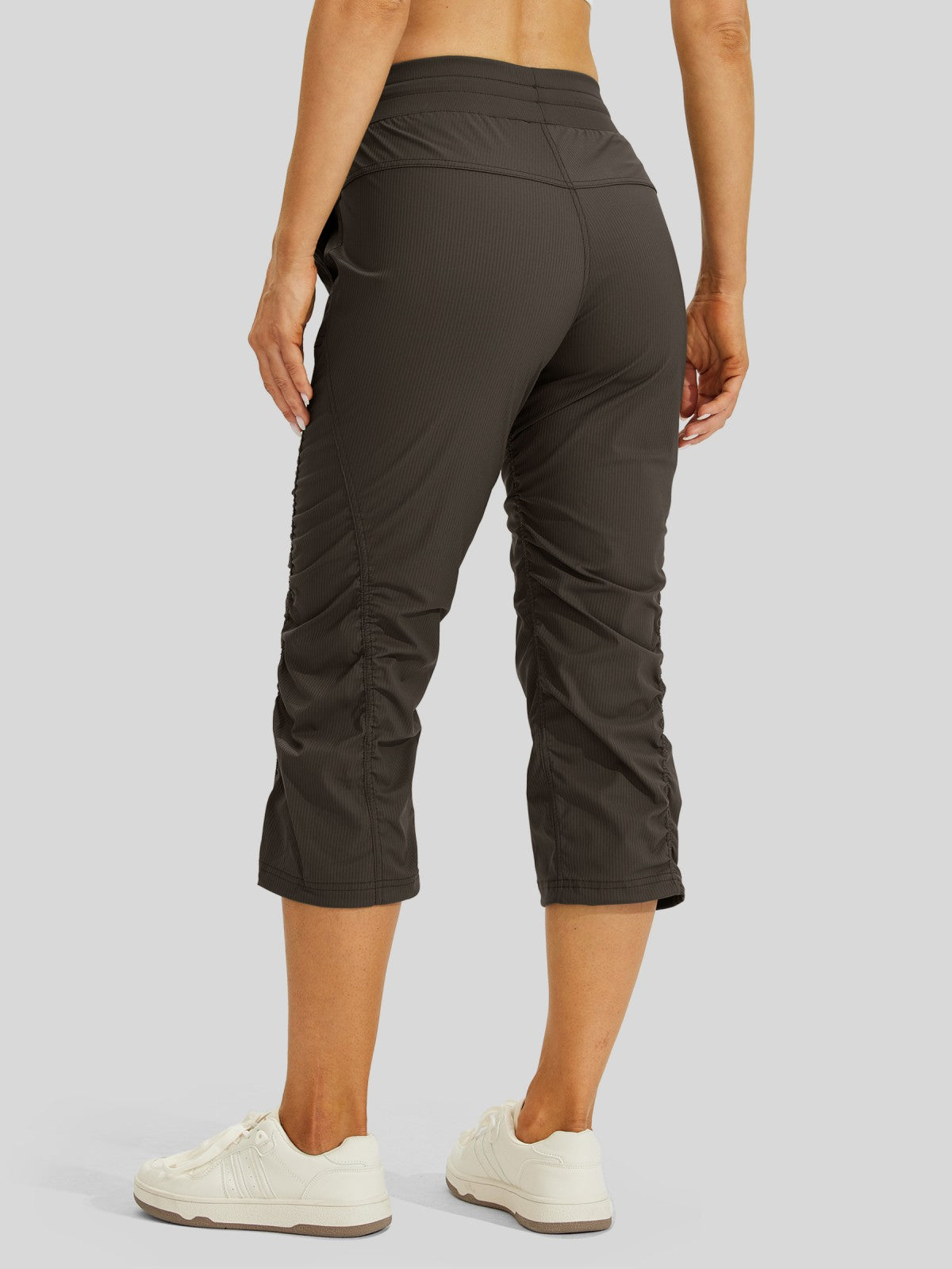 Women's Lightweight Woven Capris
