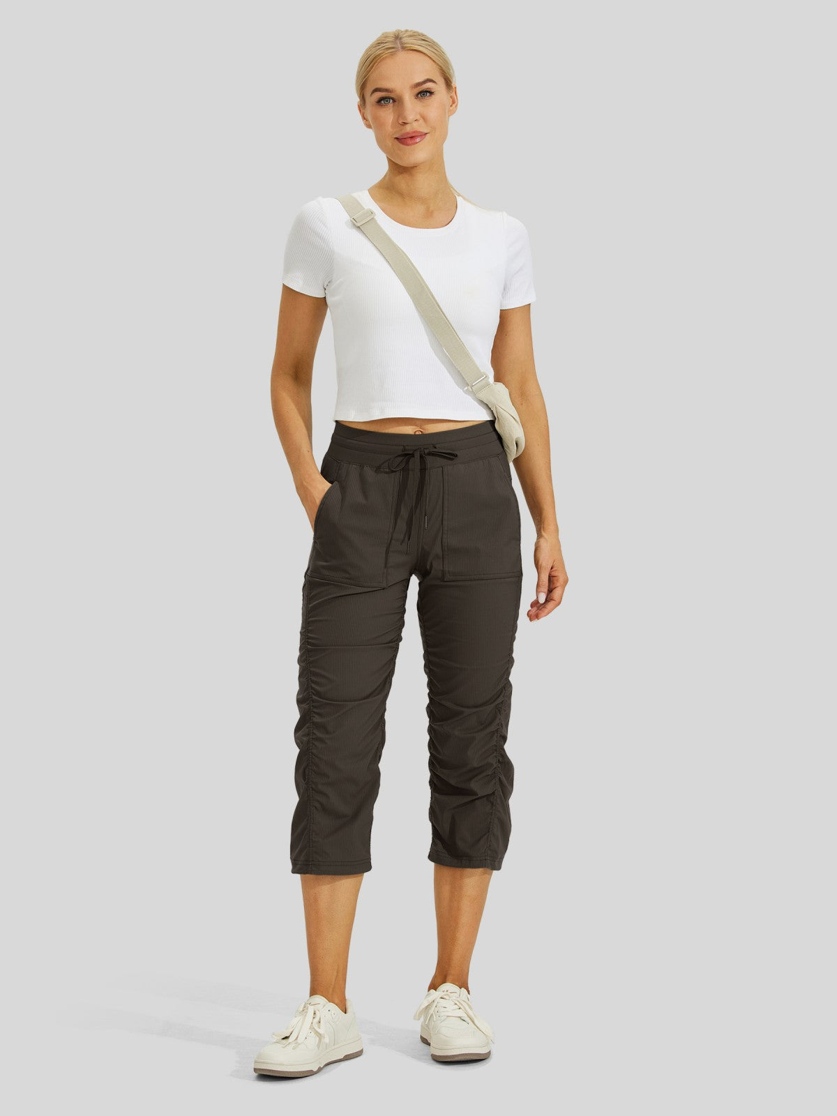 Women's Lightweight Woven Capris