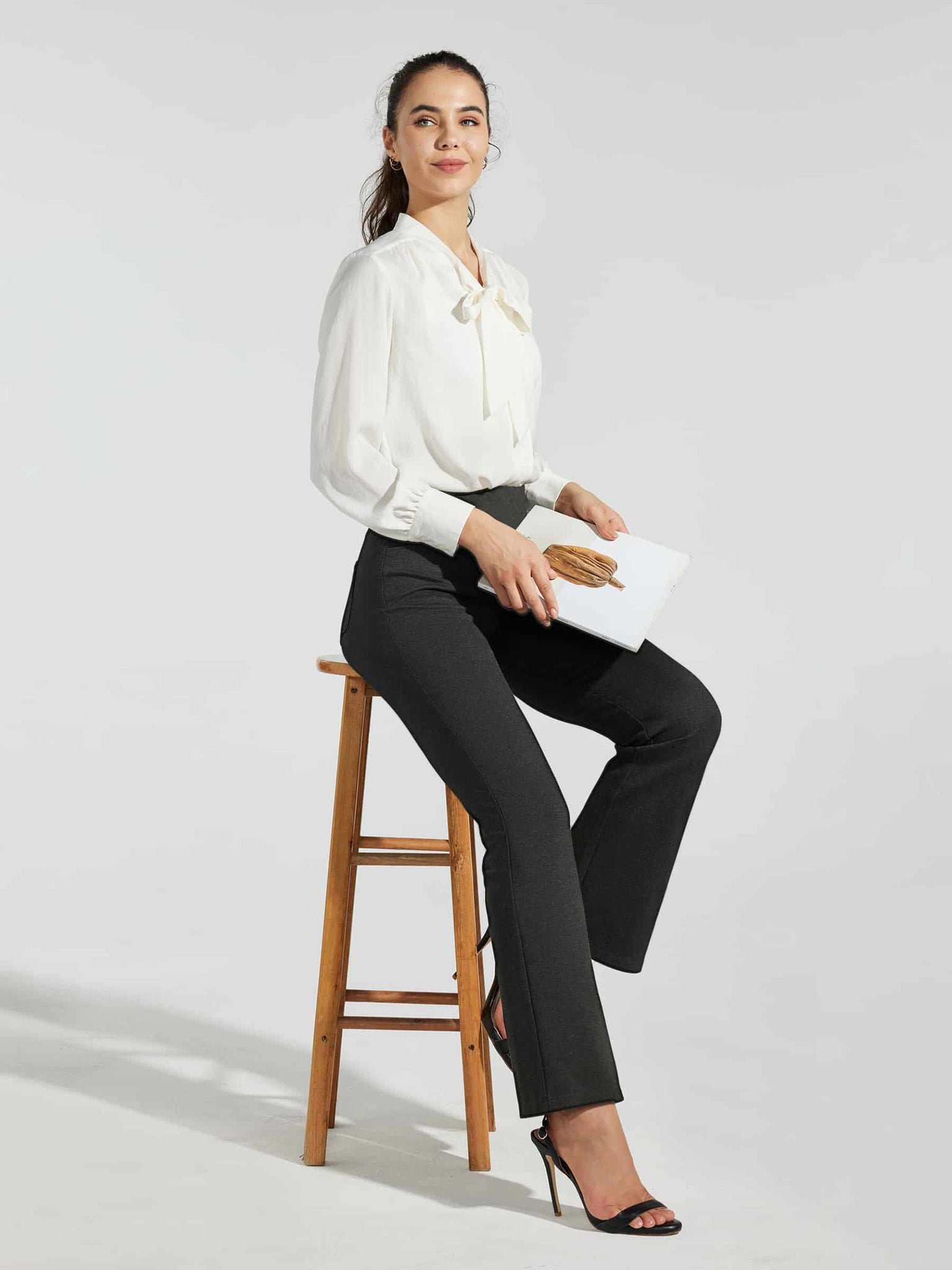 Women's Pull-On Slim Bootcut Pants_DarkGray_model4