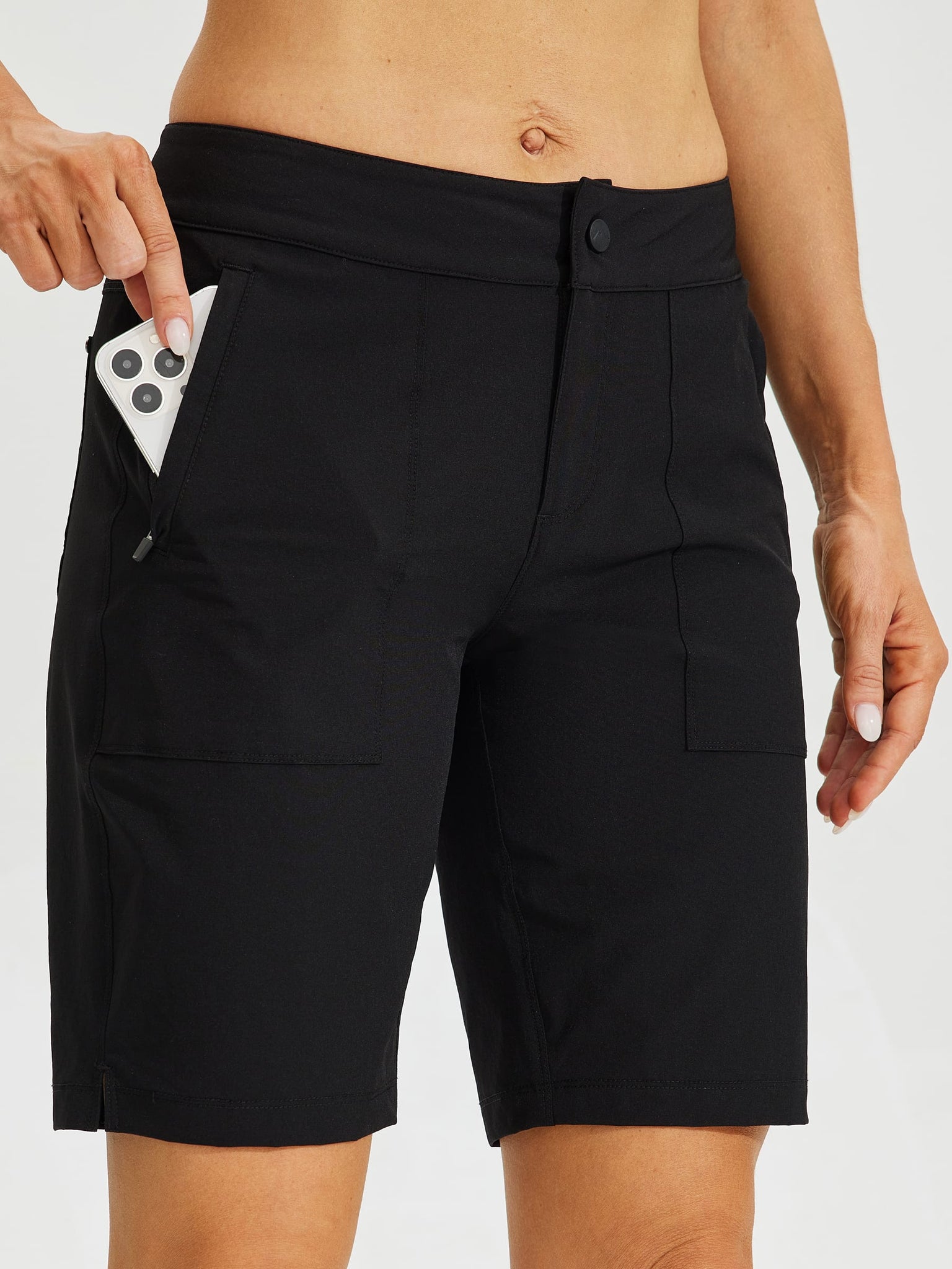 Women's Quick Dry Cargo Shorts_Black_model2