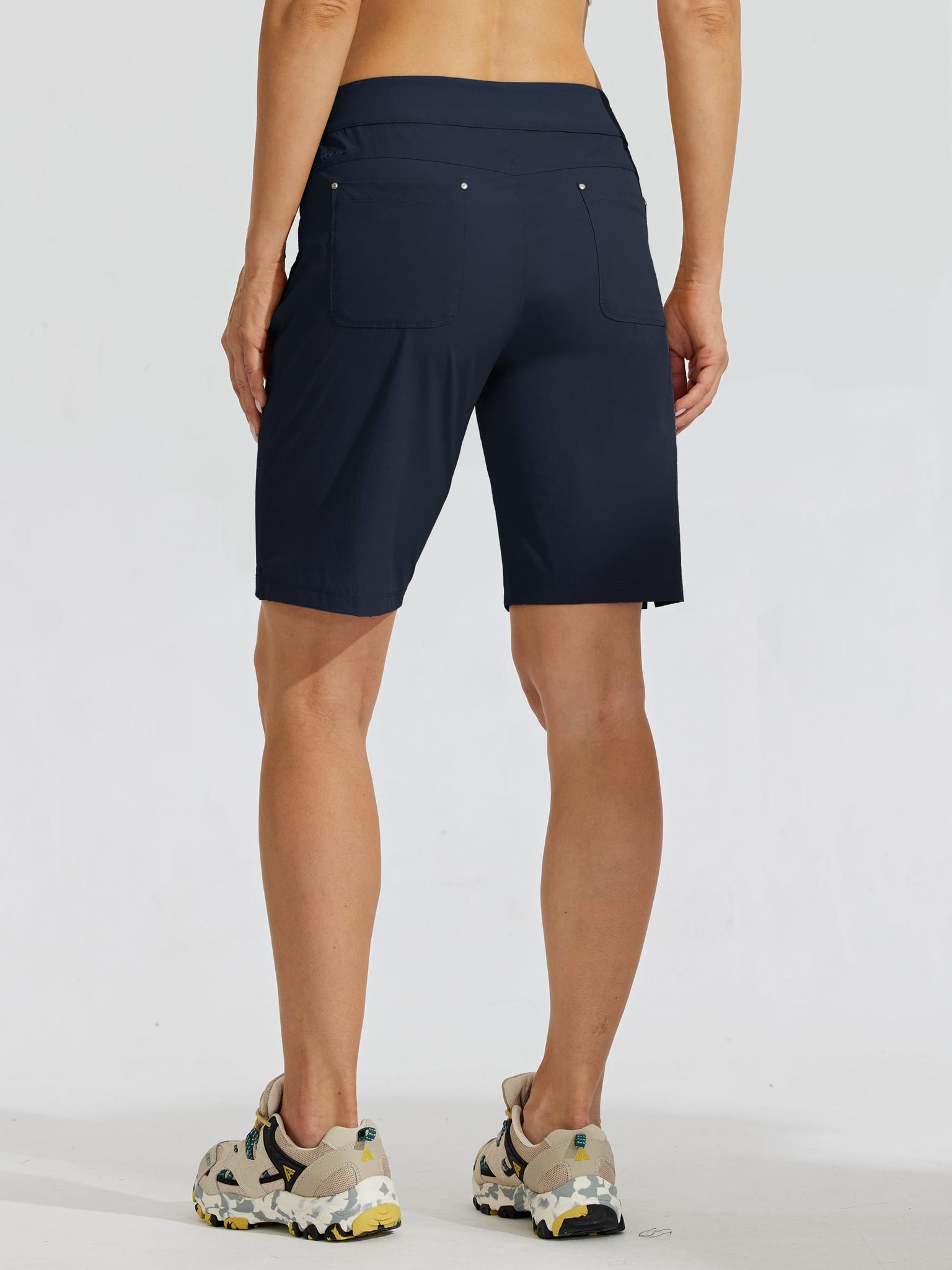 Women's Quick Dry Cargo Shorts_DeepBlue_model2