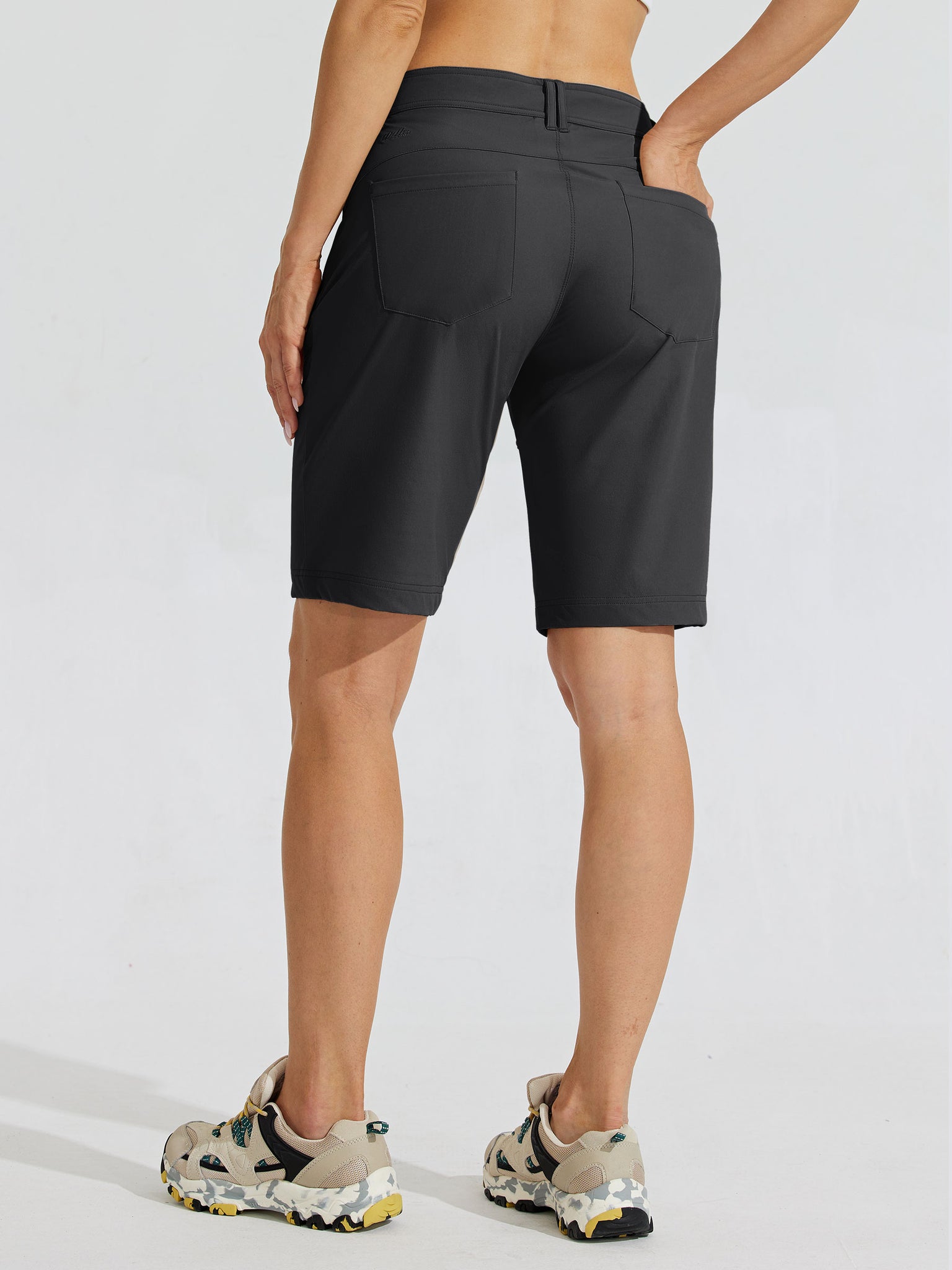Women's Slim Leg Golf Shorts 10Inch_DarkGray_model1