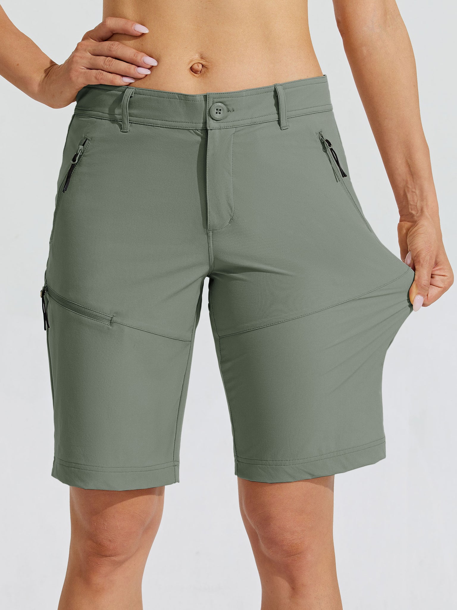 Women's Slim Leg Golf Shorts 10Inch_Green_model2