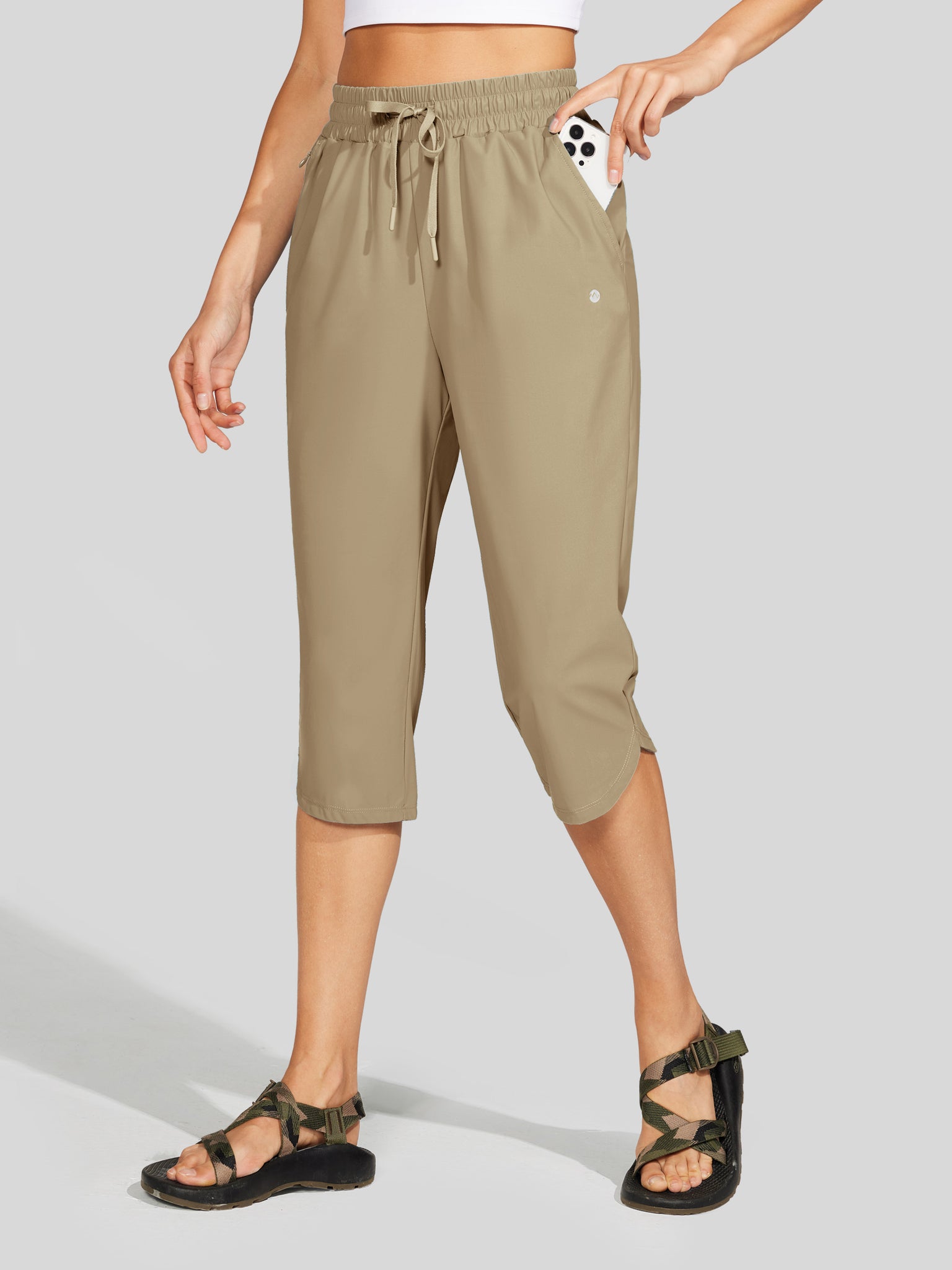 Women's Sports Woven Capri Pants