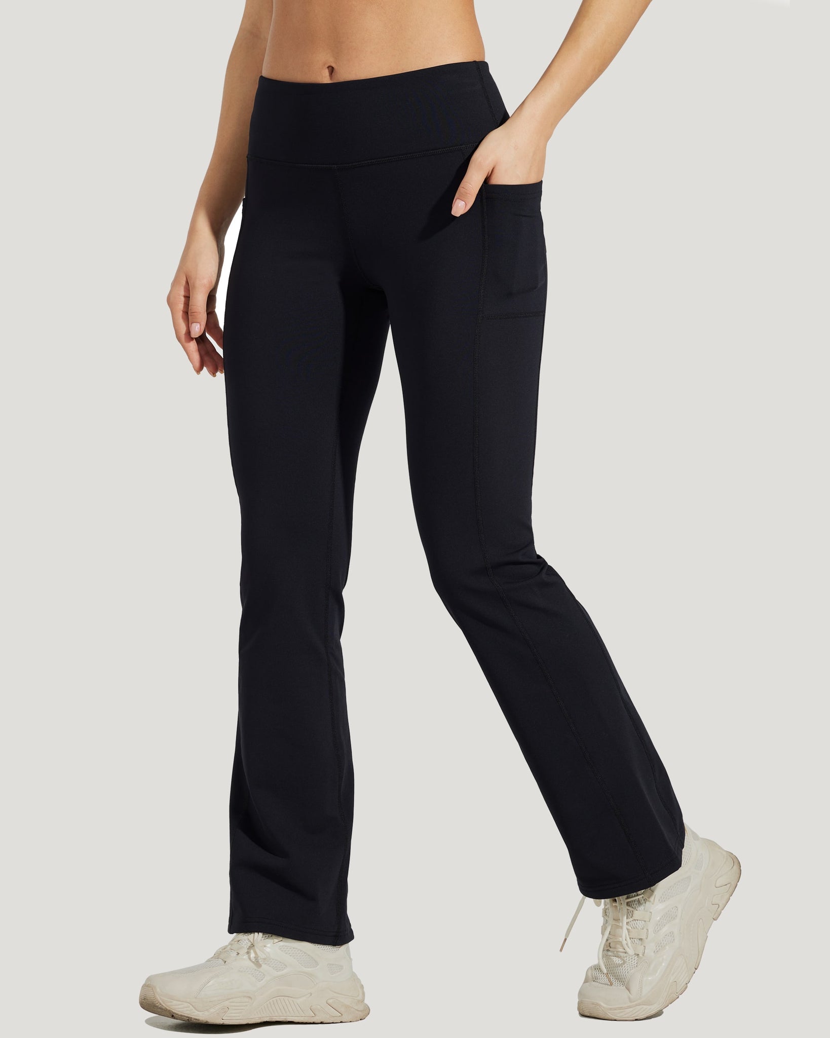 Women's Fleece Lined Bootcut Yoga Pants_Black_model4