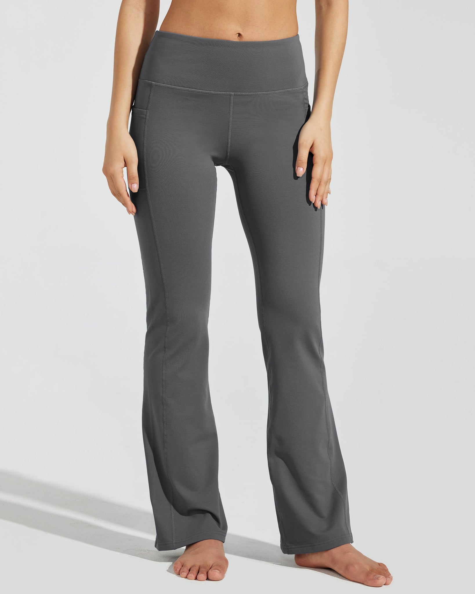 Women's Fleece Lined Bootcut Yoga Pants_Gray_model1