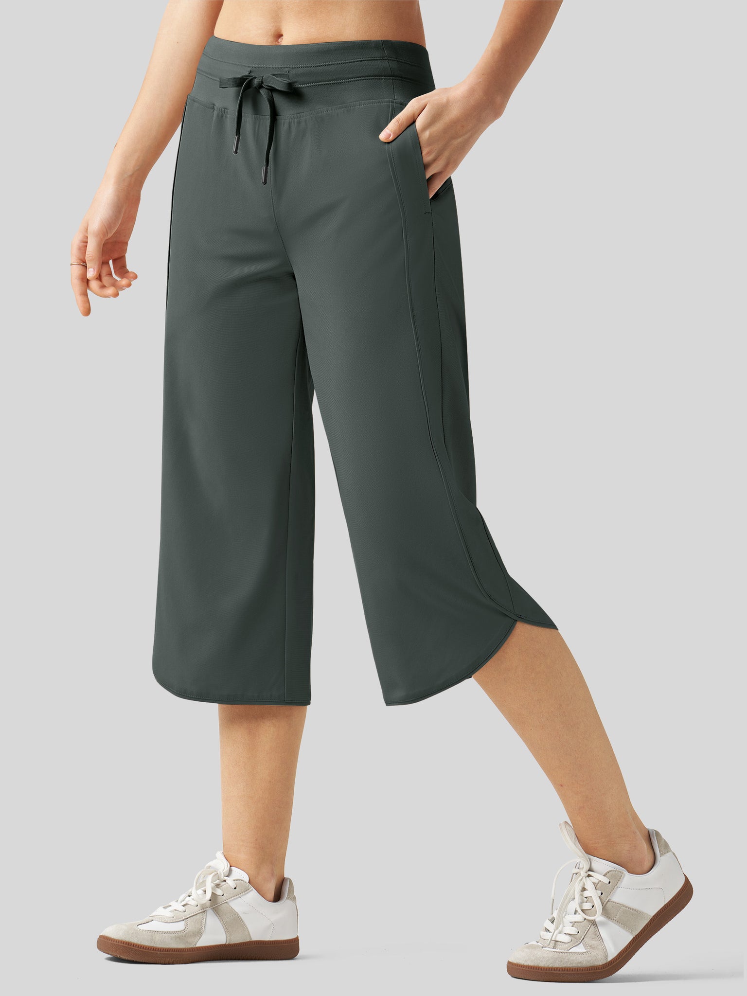 Women's Ultra-soft Wide Leg Capri