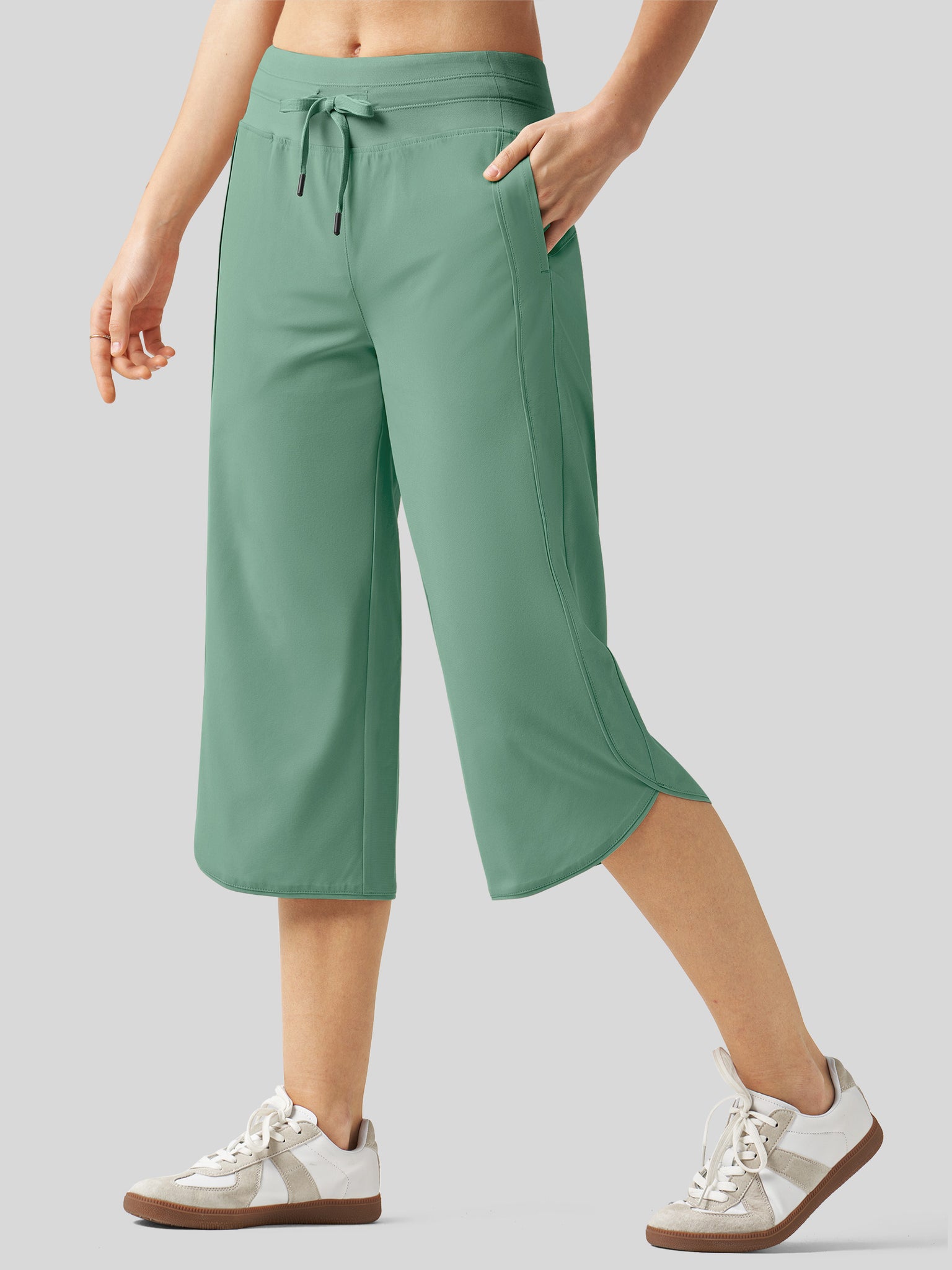 Women's Ultra-soft Wide Leg Capri