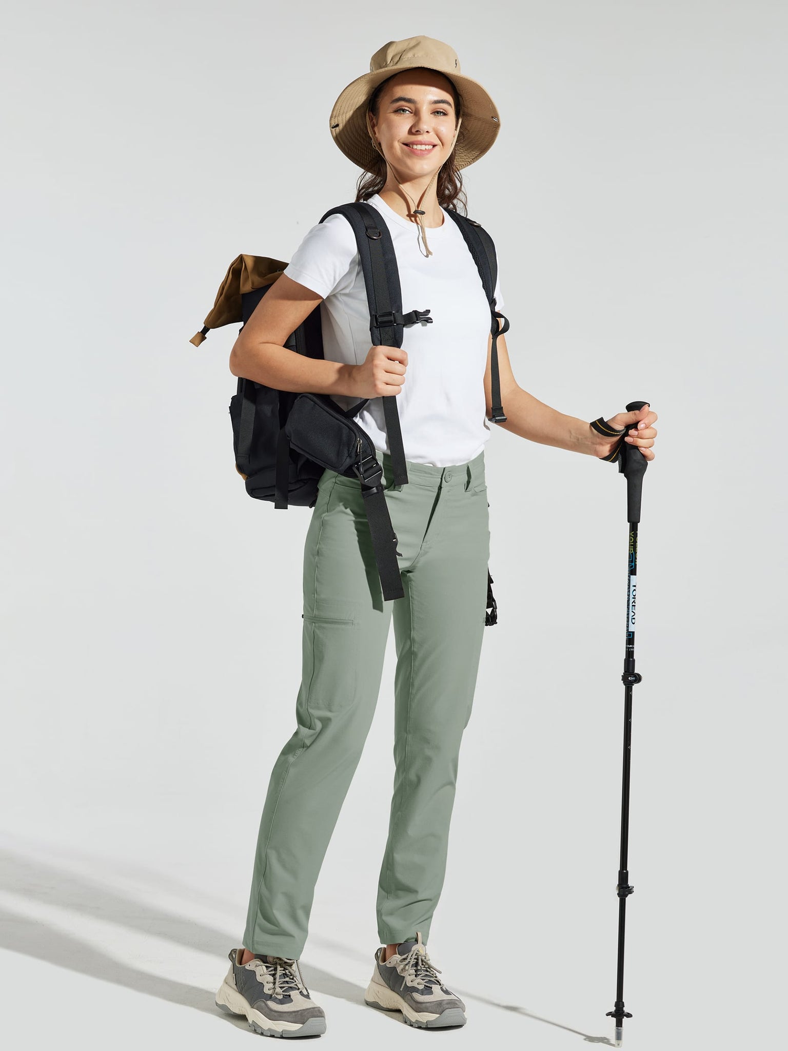 Women's Waterproof Hiking Pants_Green_model4