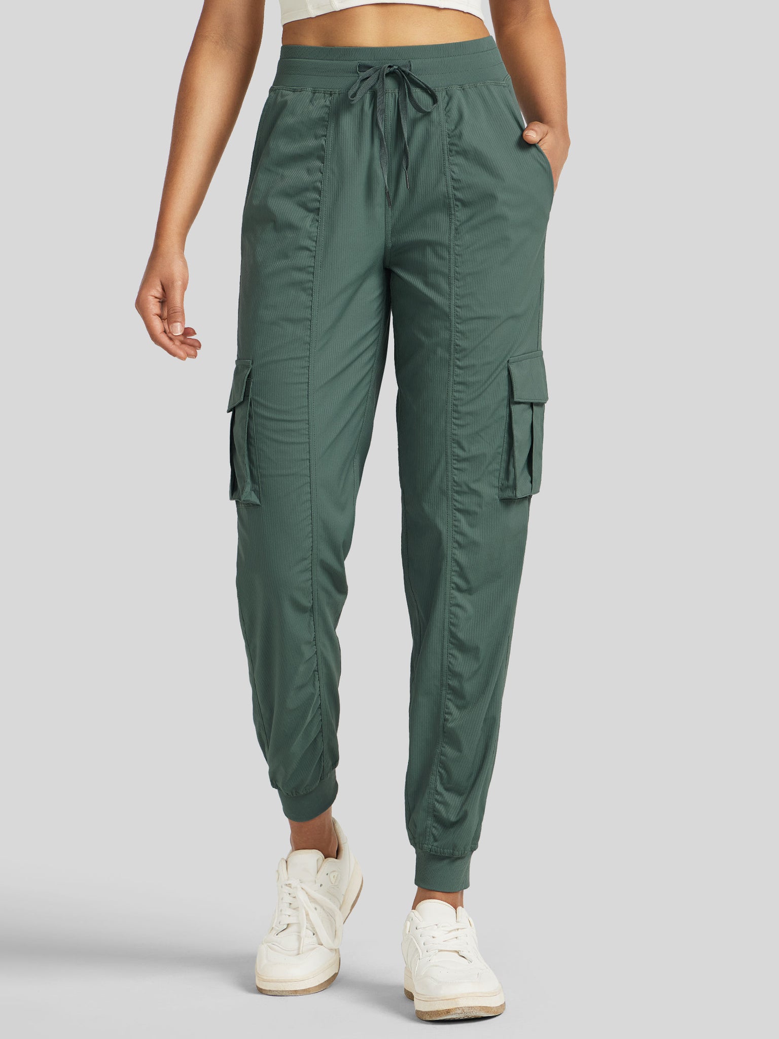 Women's Cargo Studio Joggers