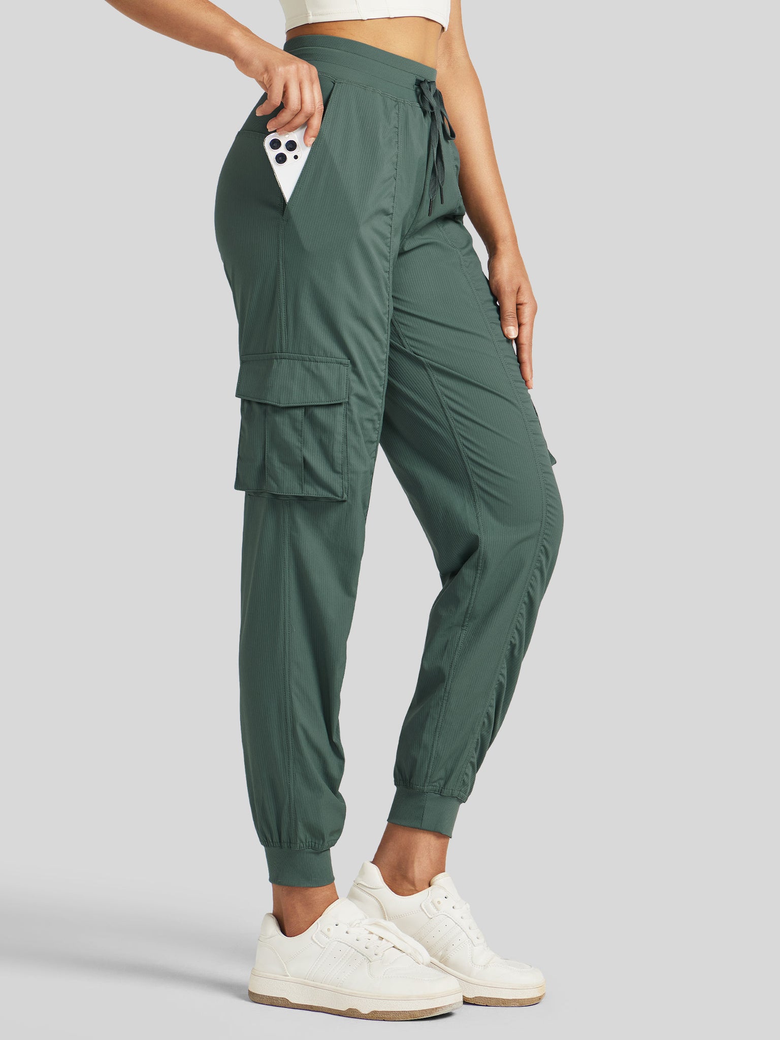 Women's Cargo Studio Joggers