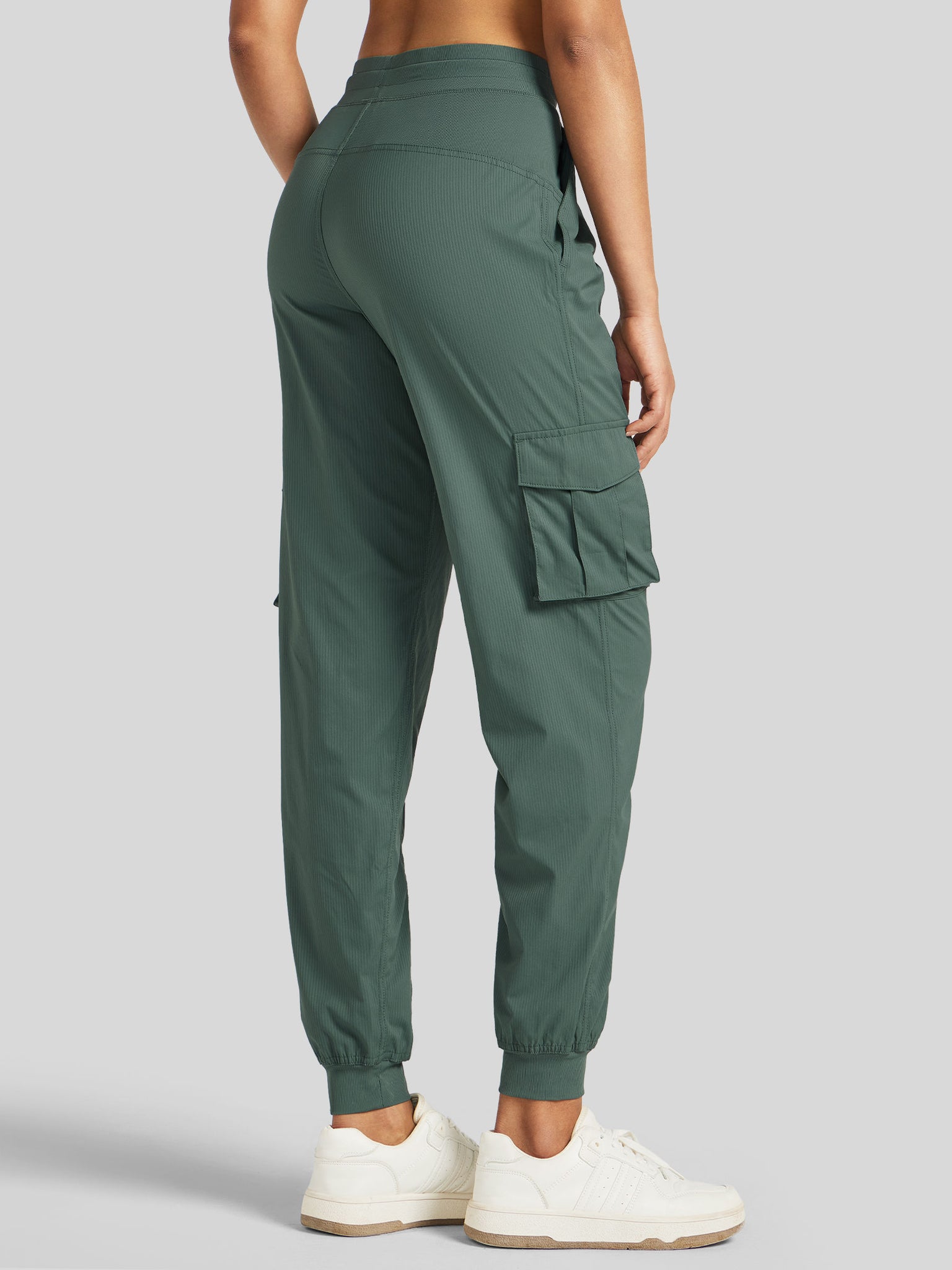 Women's Cargo Studio Joggers