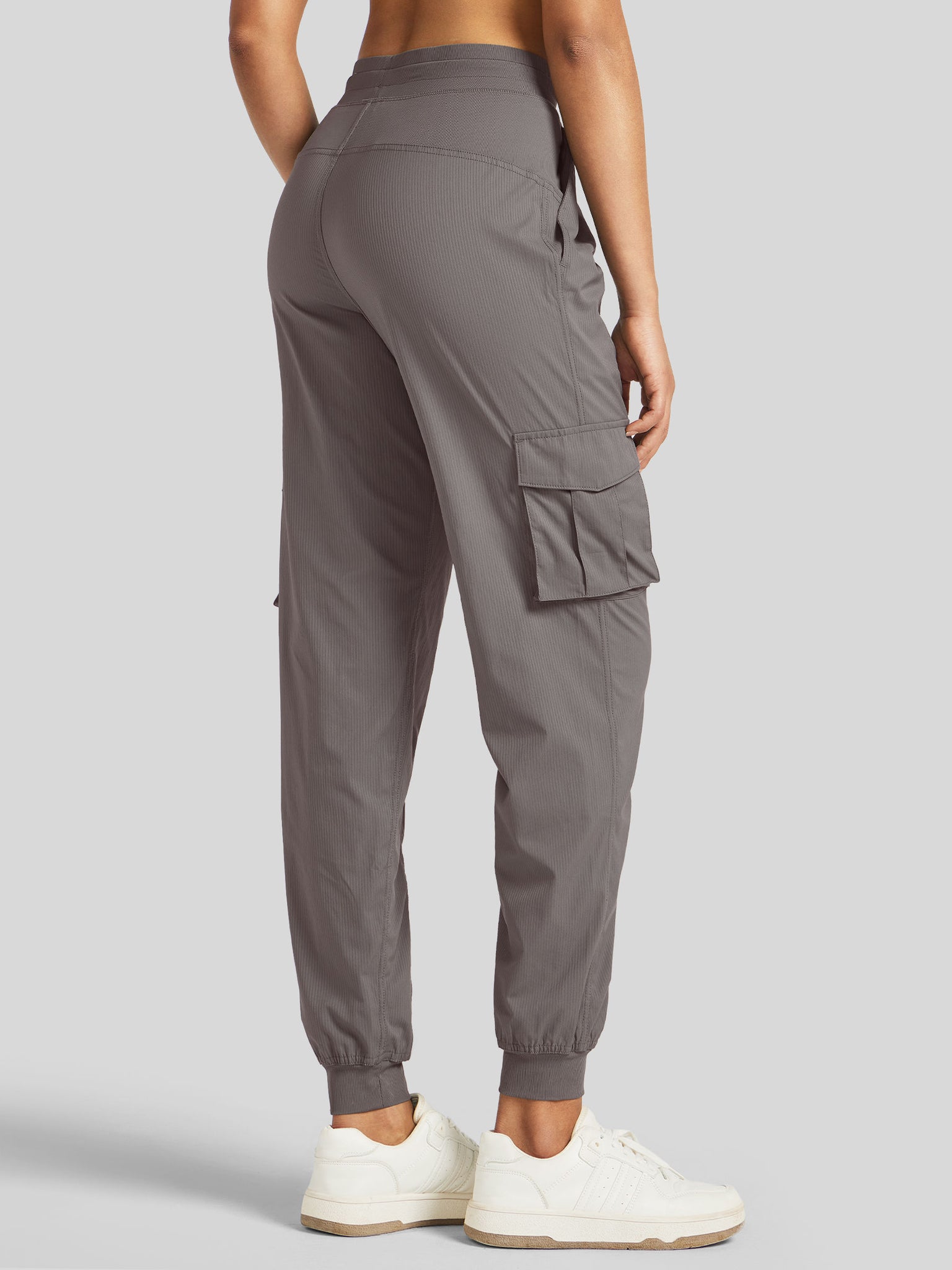 Women's Cargo Studio Joggers