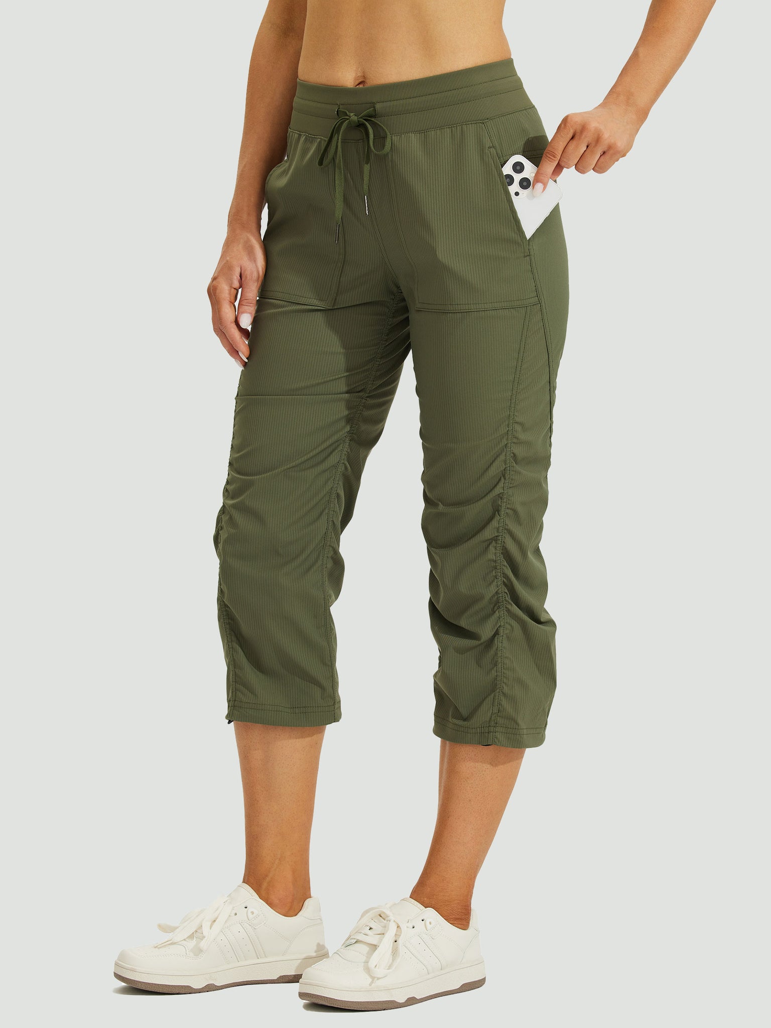 Women's Lightweight Woven Capris