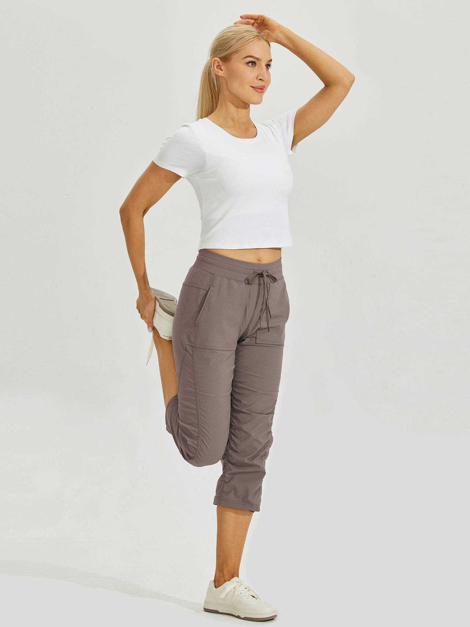 Women's Lightweight Woven Capris