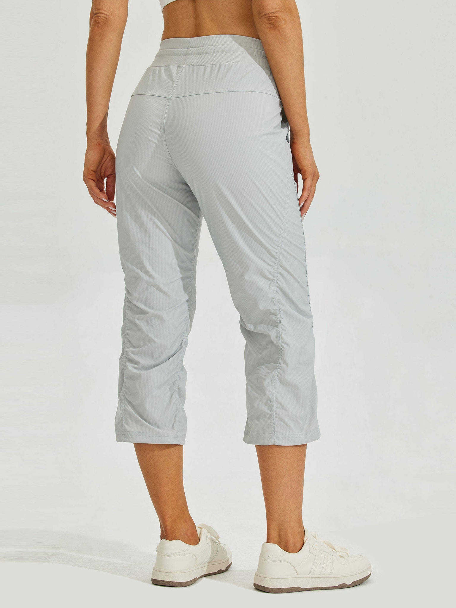 Women's Lightweight Woven Capris