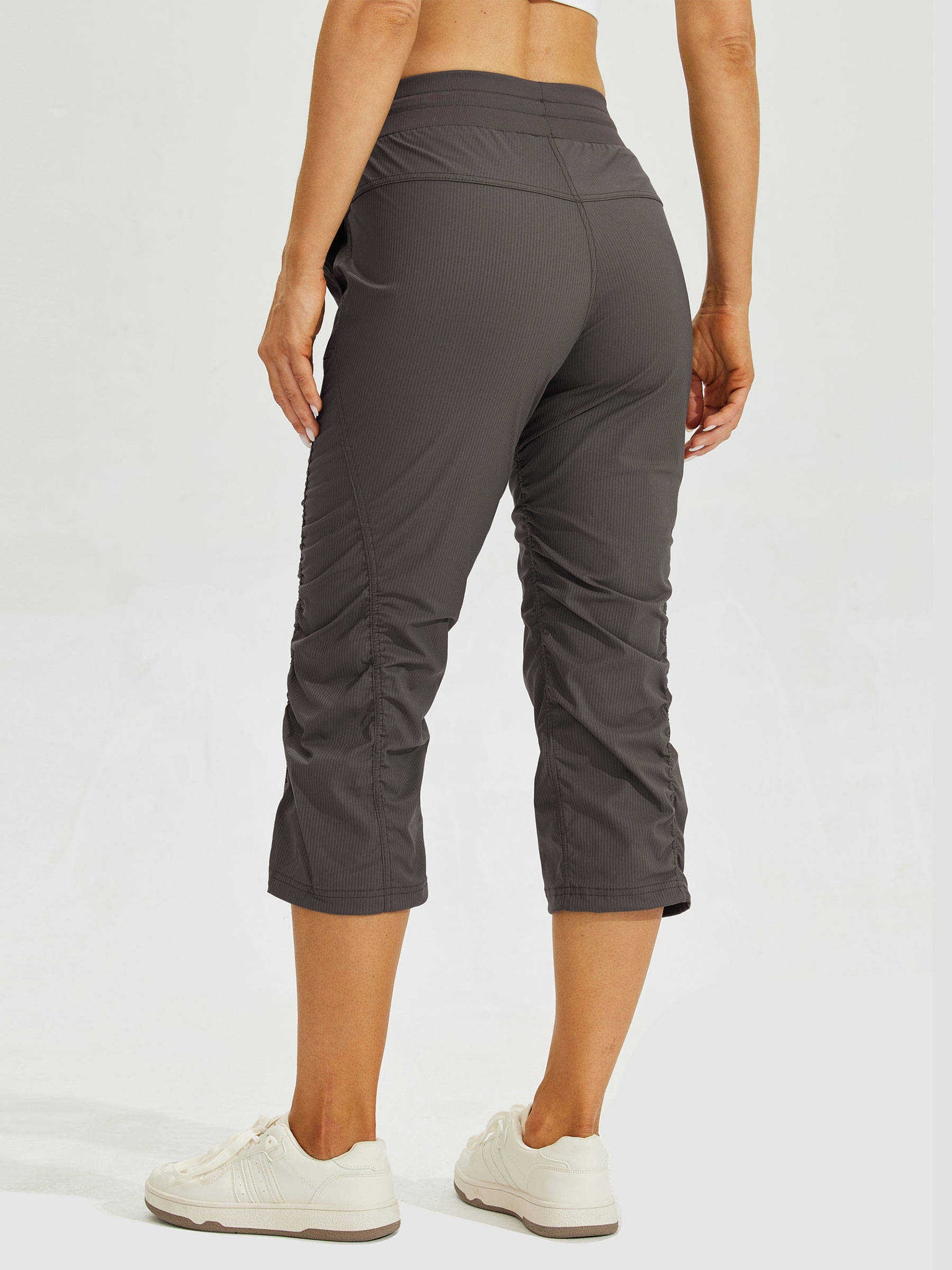 Women's Lightweight Woven Capris