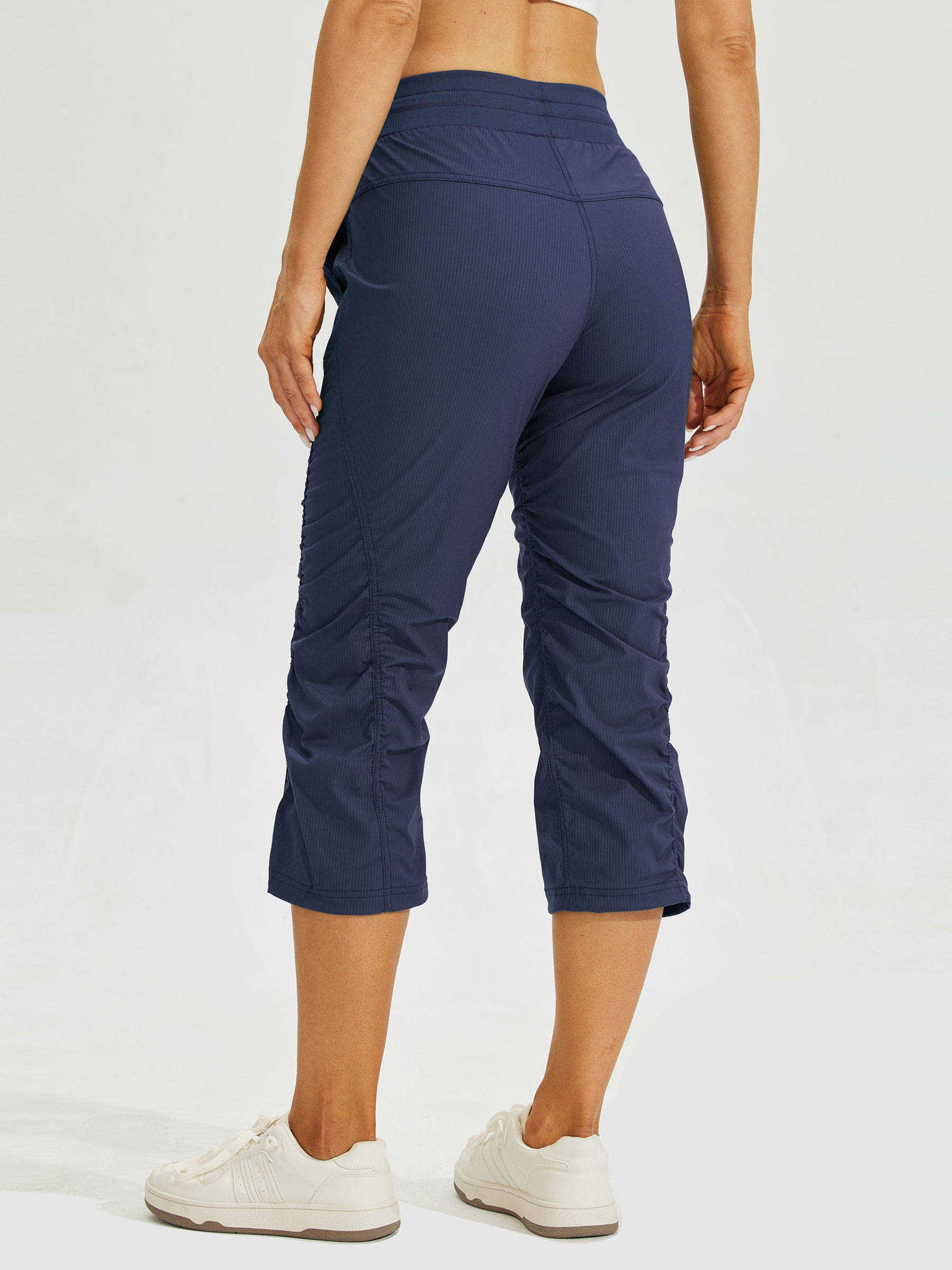 Women's Lightweight Woven Capris