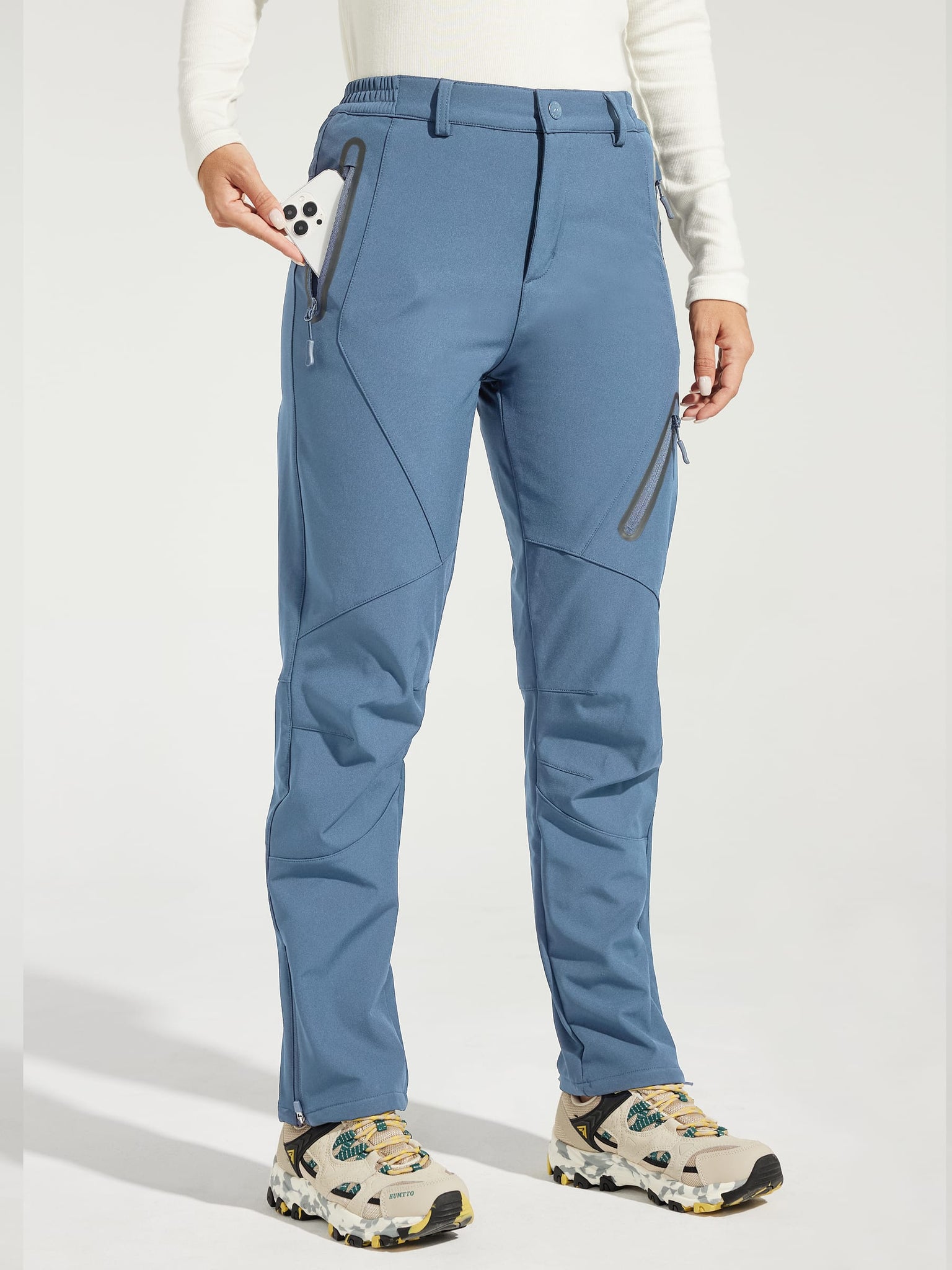 Women's Fleece Lined Snow Cargo Pants_Blue_model1
